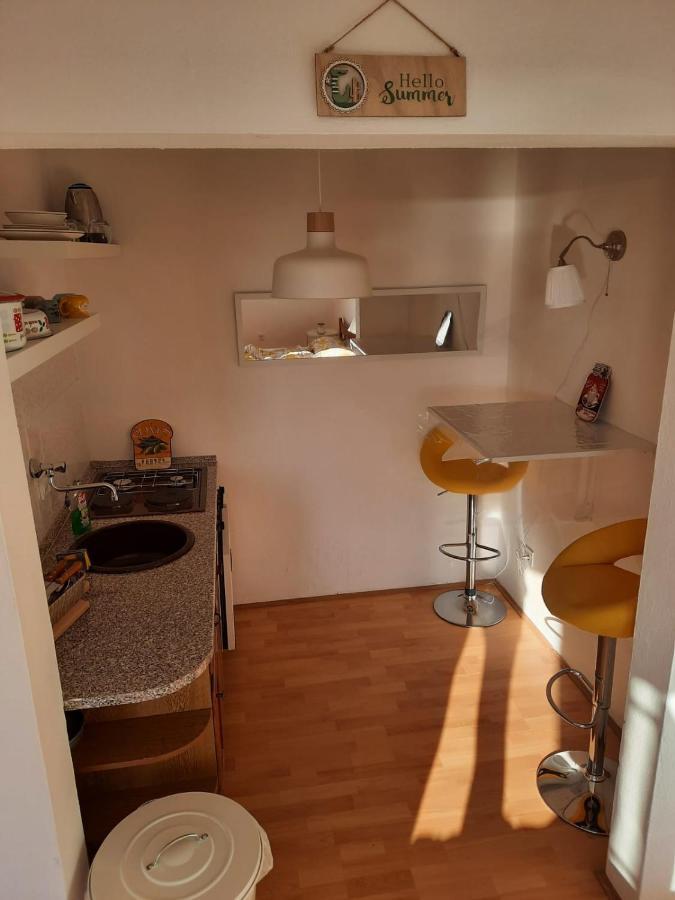 Studio-Appartements Emwey Trogir Exteriör bild